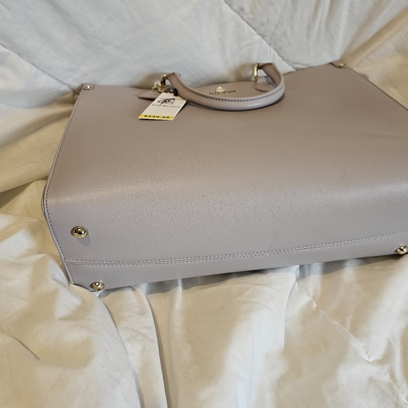 Earl Gray Tote&Carry Tote - Picture 4 of 5